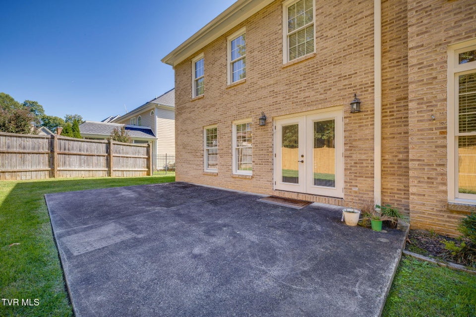 Photo #10: 205 Rosehaven Court