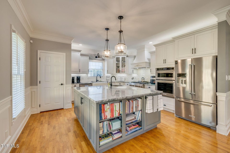 Photo #20: 205 Rosehaven Court