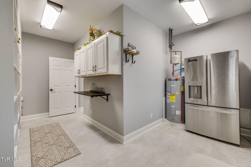 Photo #37: 205 Rosehaven Court