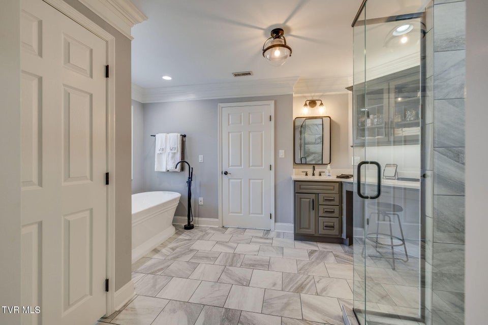 Photo #43: 205 Rosehaven Court