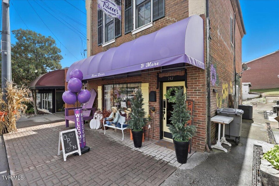 Photo #3: 147 Main Street