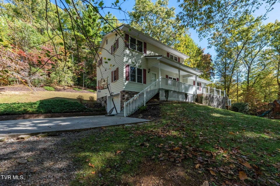 Photo #12: 2028 Shingletown Road