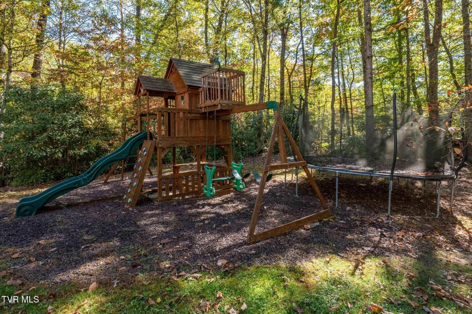 Photo #16: 2028 Shingletown Road