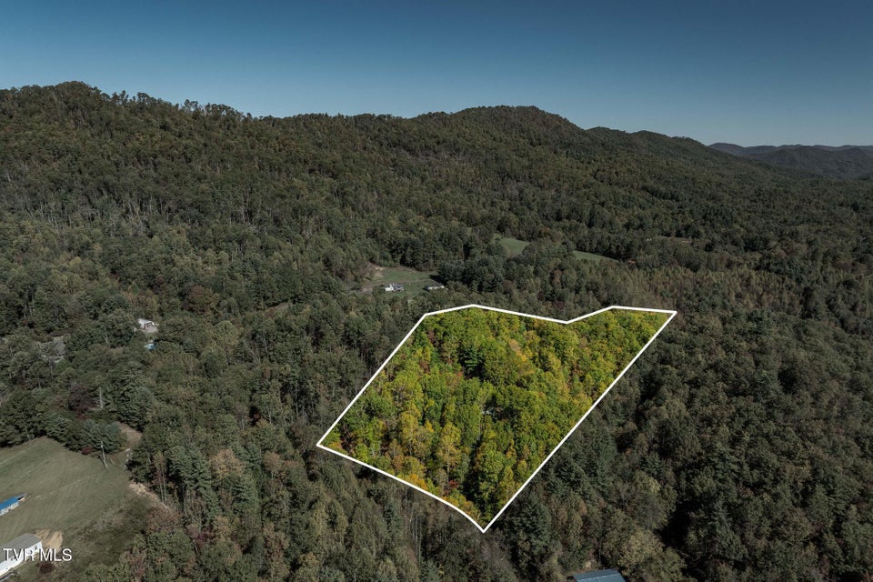 Photo #37: 2028 Shingletown Road