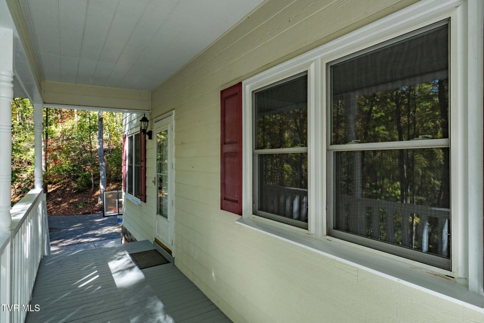 Photo #33: 2028 Shingletown Road