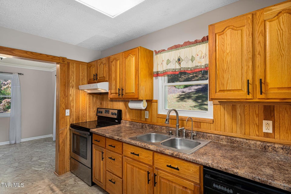 Photo #46: 2028 Shingletown Road