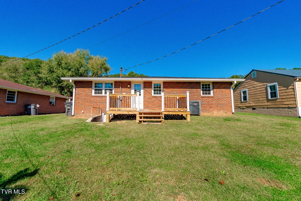 Photo #26: 244 Chapel Street