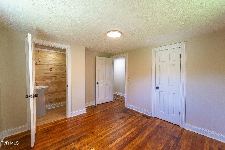 Photo #17: 244 Chapel Street