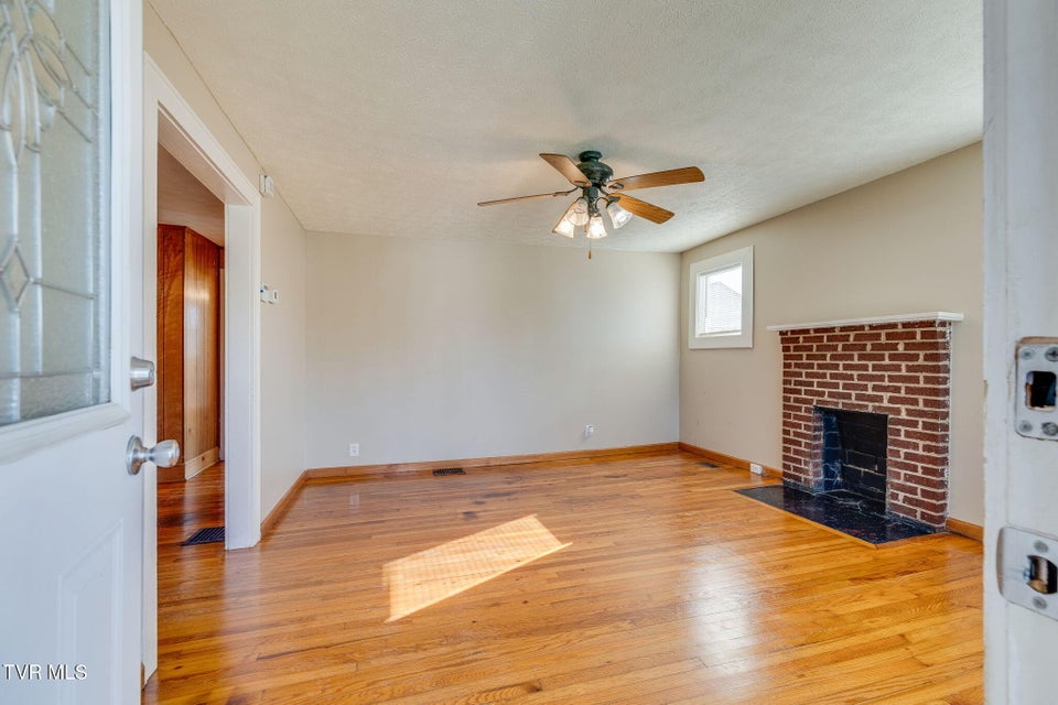 Photo #5: 129 Holcomb Street