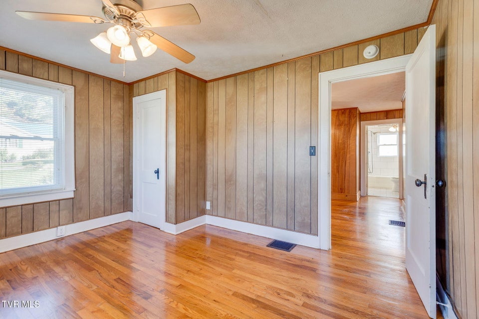 Photo #13: 129 Holcomb Street