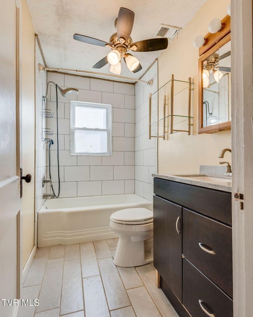 Photo #15: 129 Holcomb Street