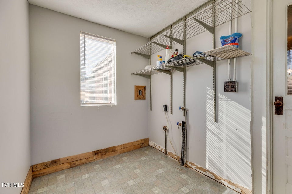 Photo #19: 129 Holcomb Street