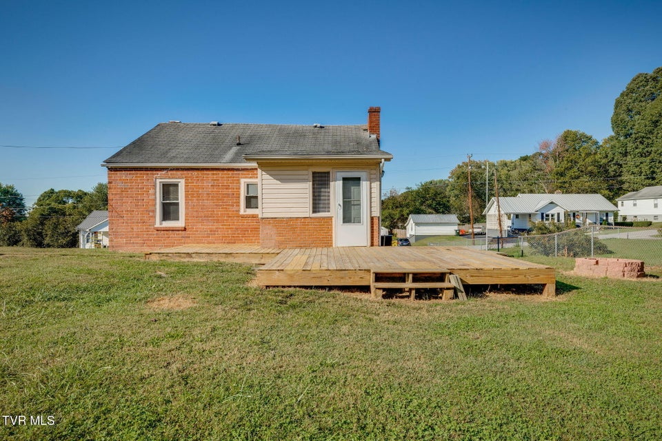 Photo #21: 129 Holcomb Street