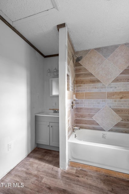 Photo #22: 246 Collingsworth Road