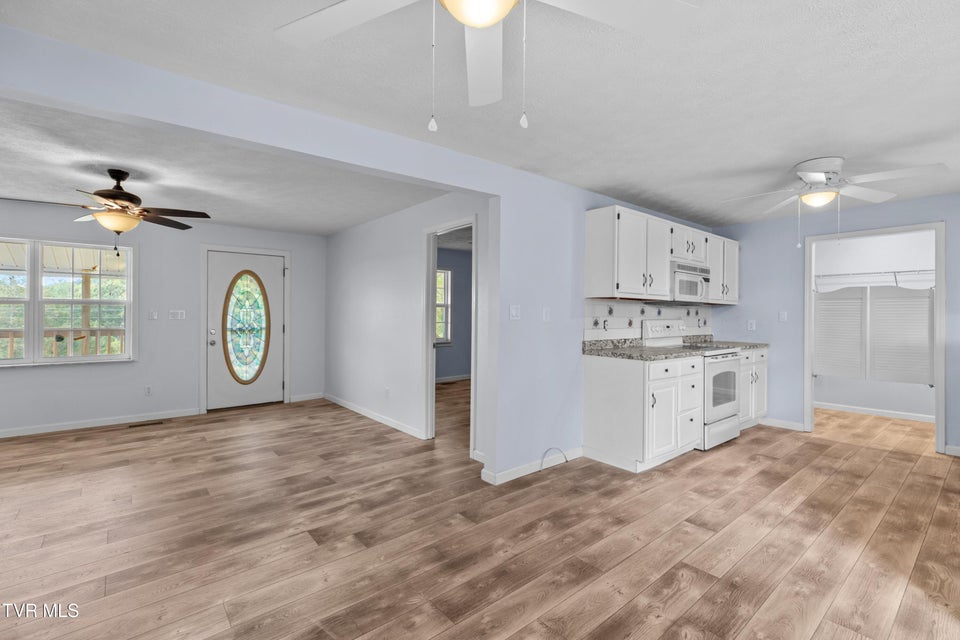 Photo #11: 246 Collingsworth Road