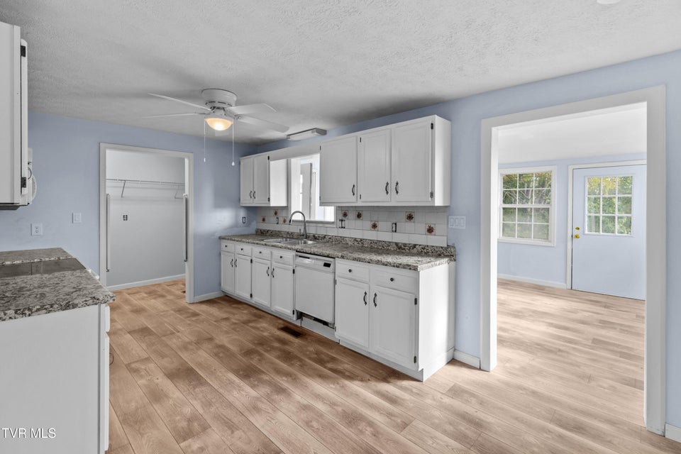 Photo #9: 246 Collingsworth Road