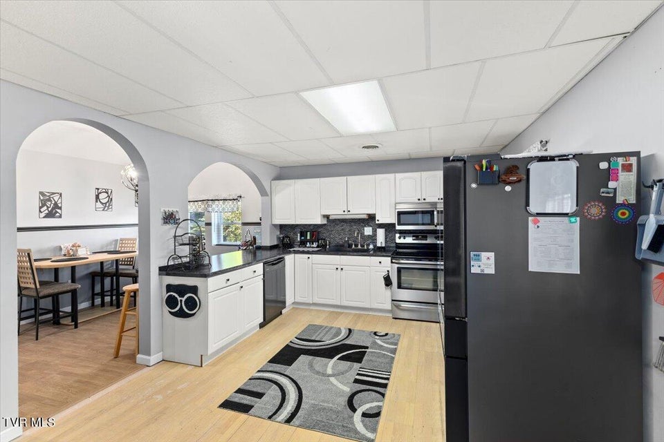 Photo #10: 1620 Lake Street