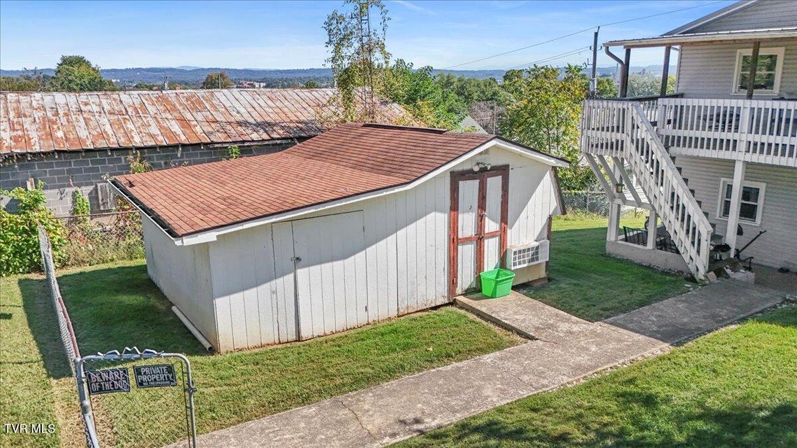 Photo #31: 1620 Lake Street