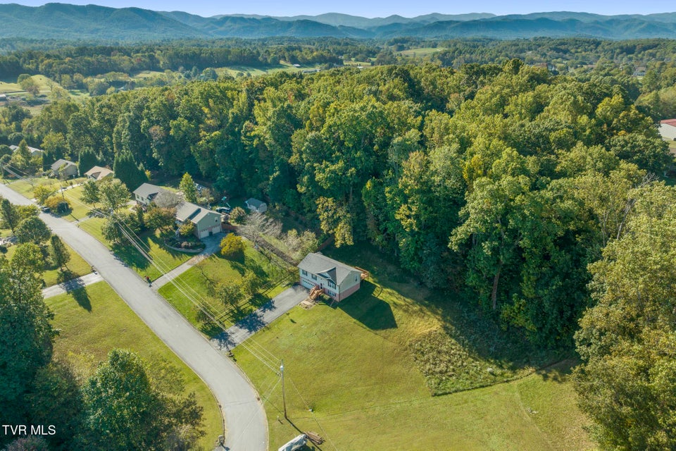 Photo #35: 507 Emma Grace Drive