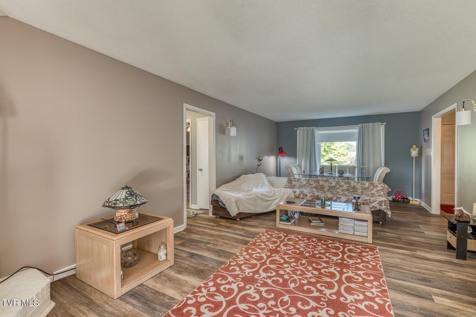 Photo #4: 109 Canterbury Lane