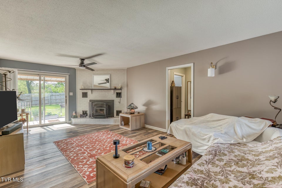 Photo #7: 109 Canterbury Lane