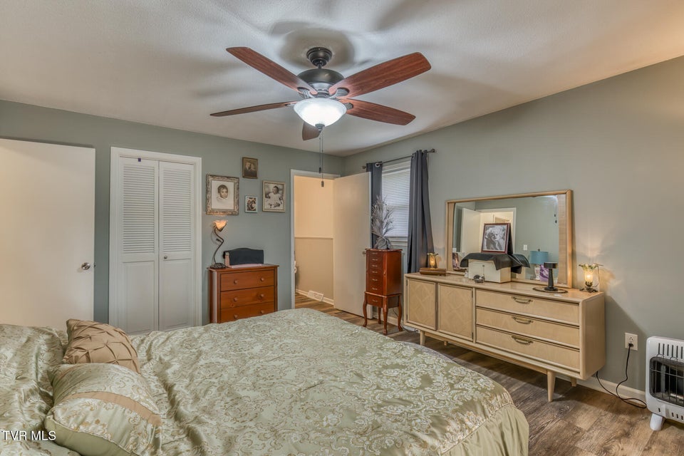 Photo #13: 109 Canterbury Lane