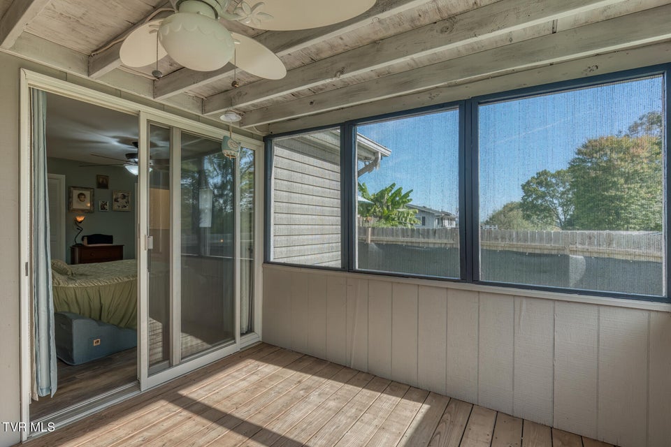 Photo #15: 109 Canterbury Lane