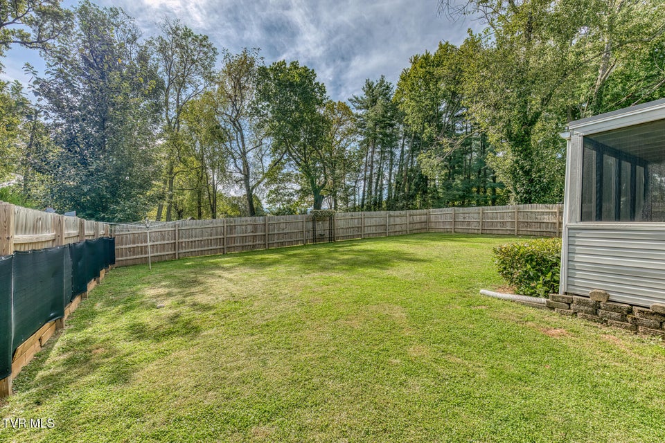 Photo #26: 109 Canterbury Lane