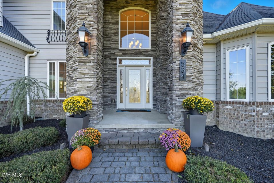 Photo #3: 534 Buckingham Road