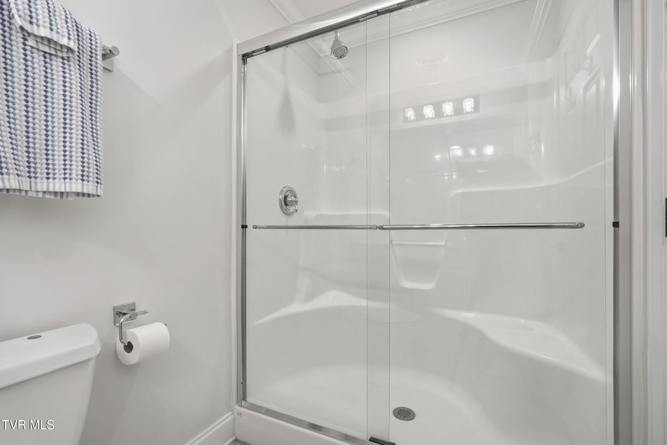 Photo #58: 534 Buckingham Road