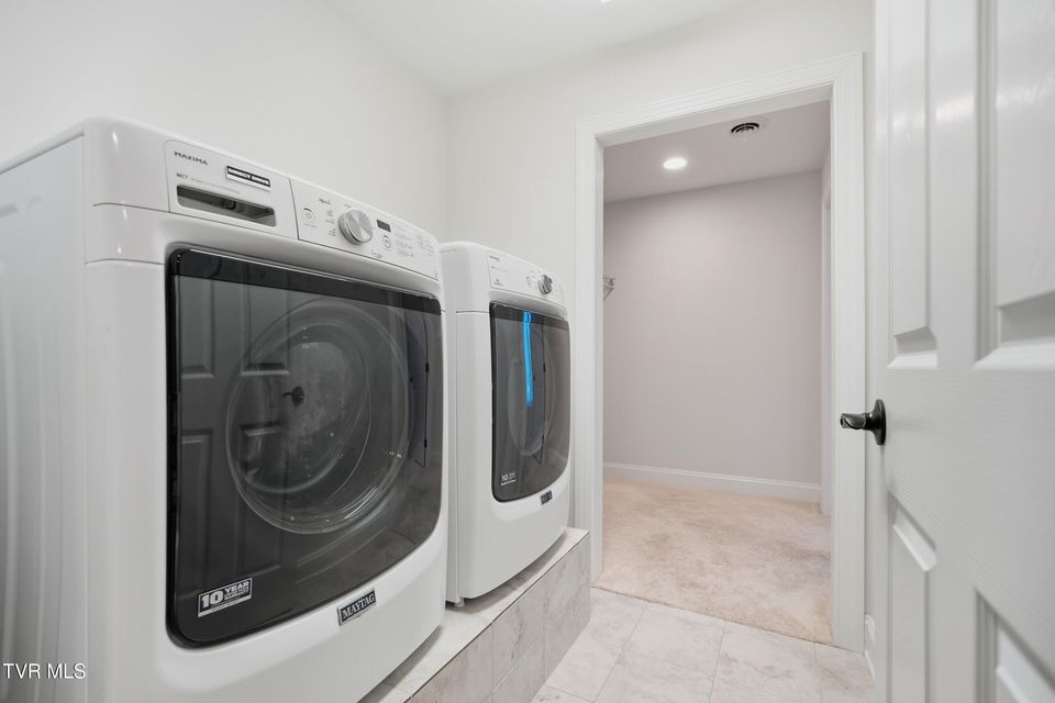 Photo #51: 534 Buckingham Road