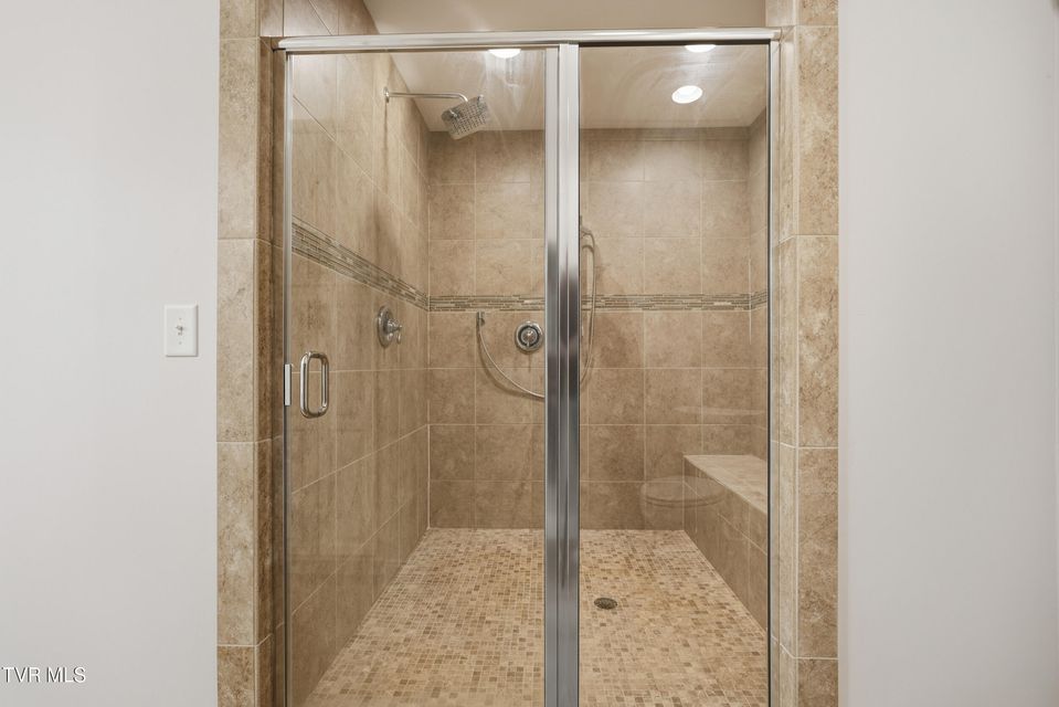 Photo #49: 534 Buckingham Road