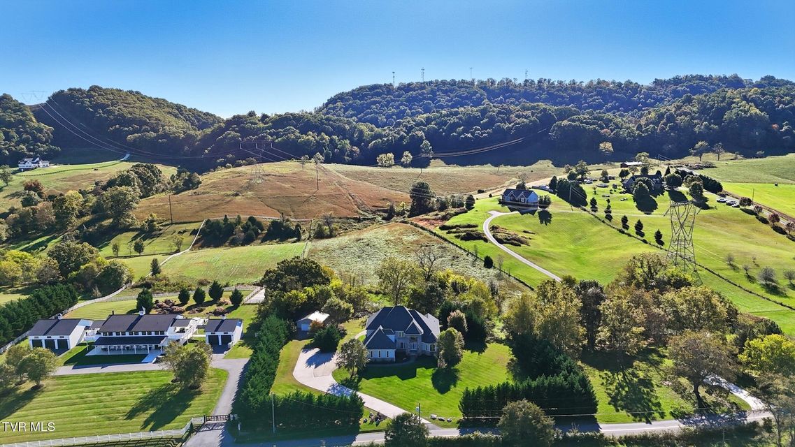 Photo #71: 534 Buckingham Road