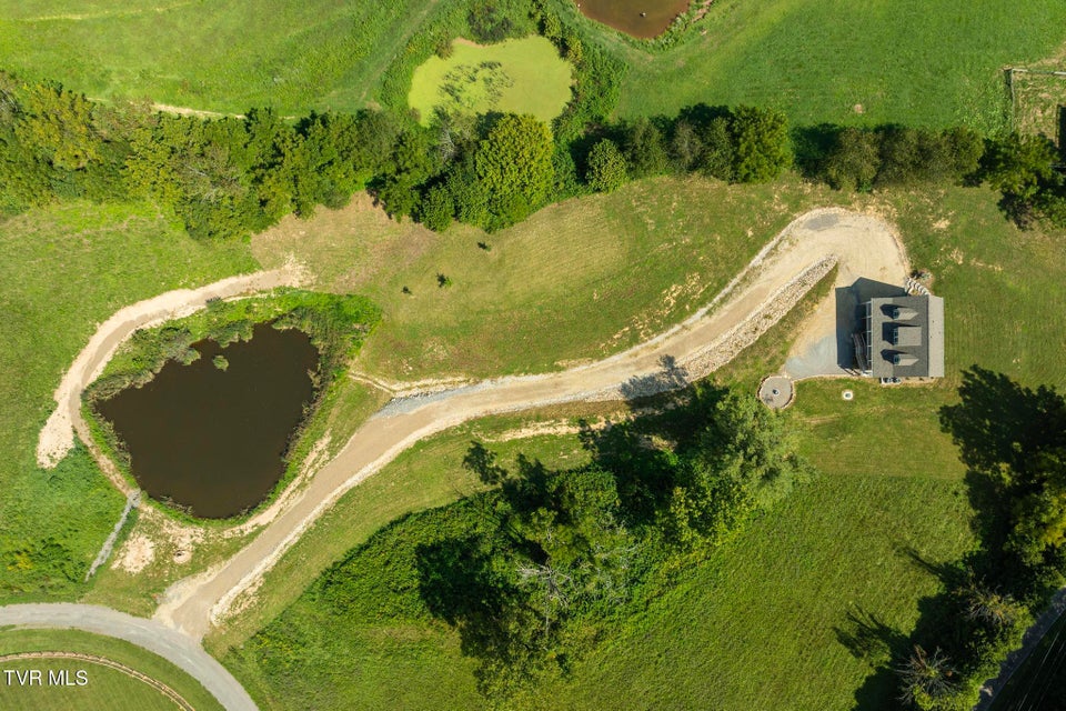 Photo #53: 306 Silver Oak Trail