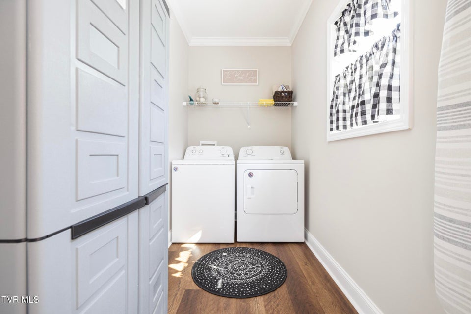 Photo #25: 306 Silver Oak Trail