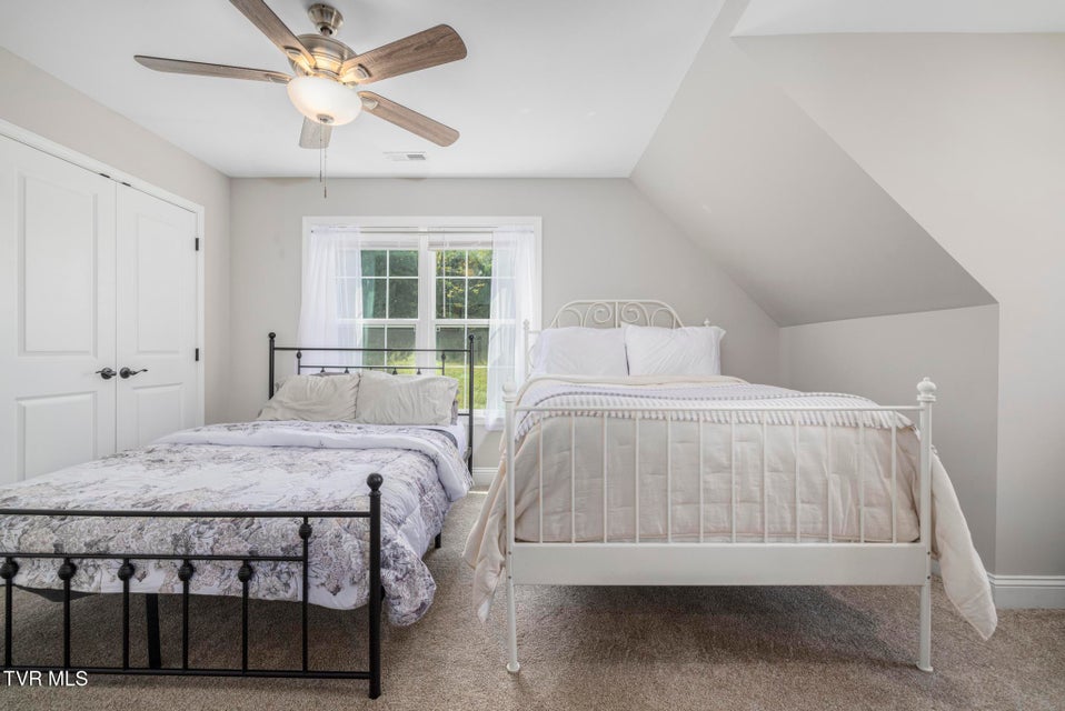 Photo #31: 306 Silver Oak Trail