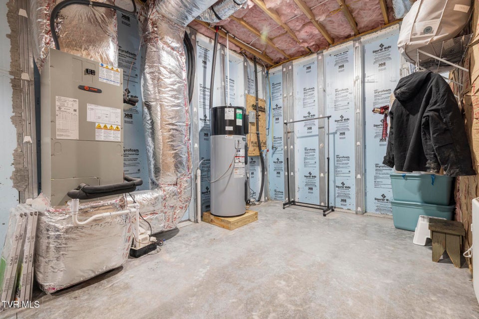 Photo #36: 306 Silver Oak Trail