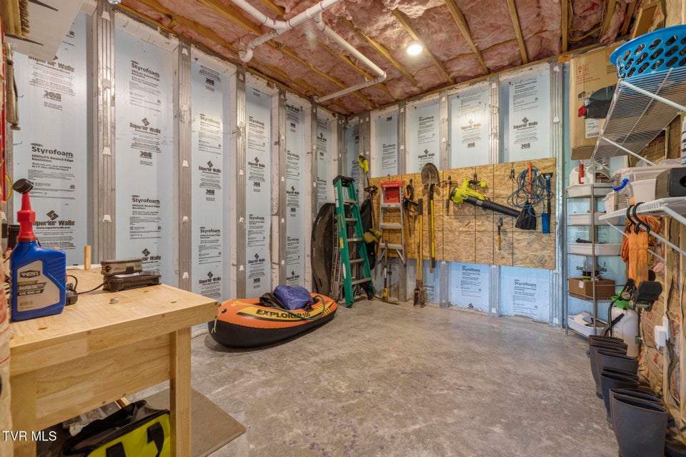 Photo #39: 306 Silver Oak Trail