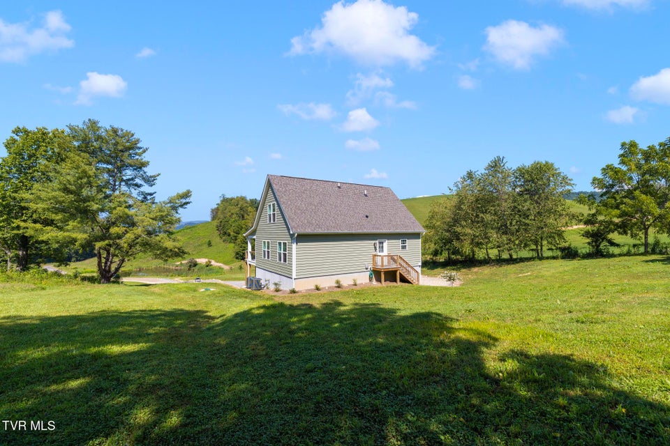 Photo #42: 306 Silver Oak Trail