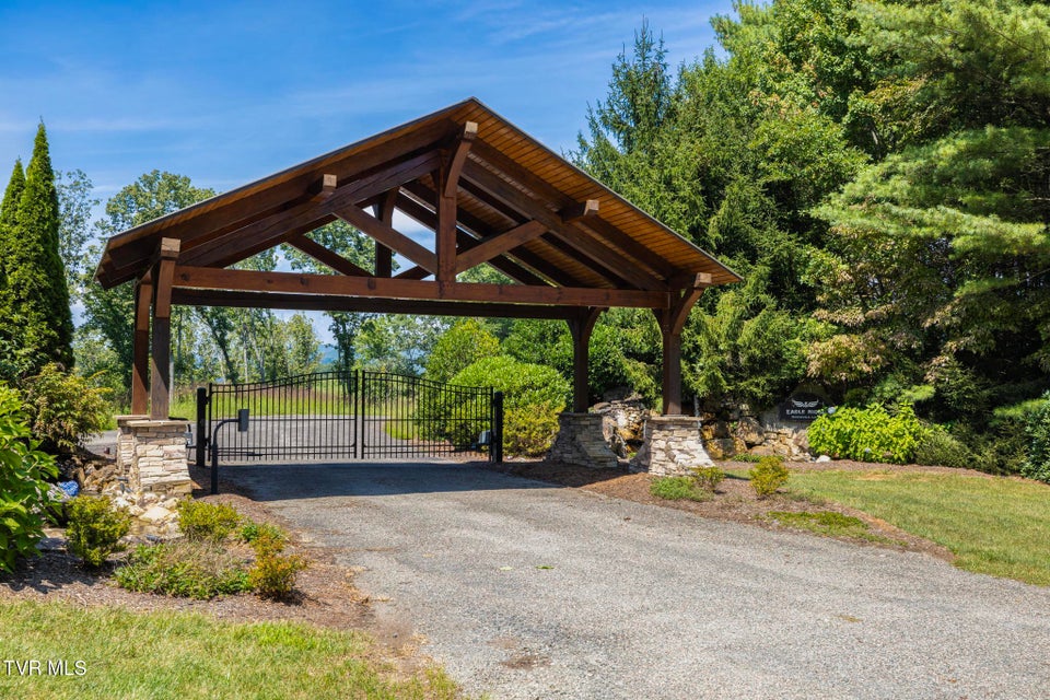 Photo #54: 306 Silver Oak Trail