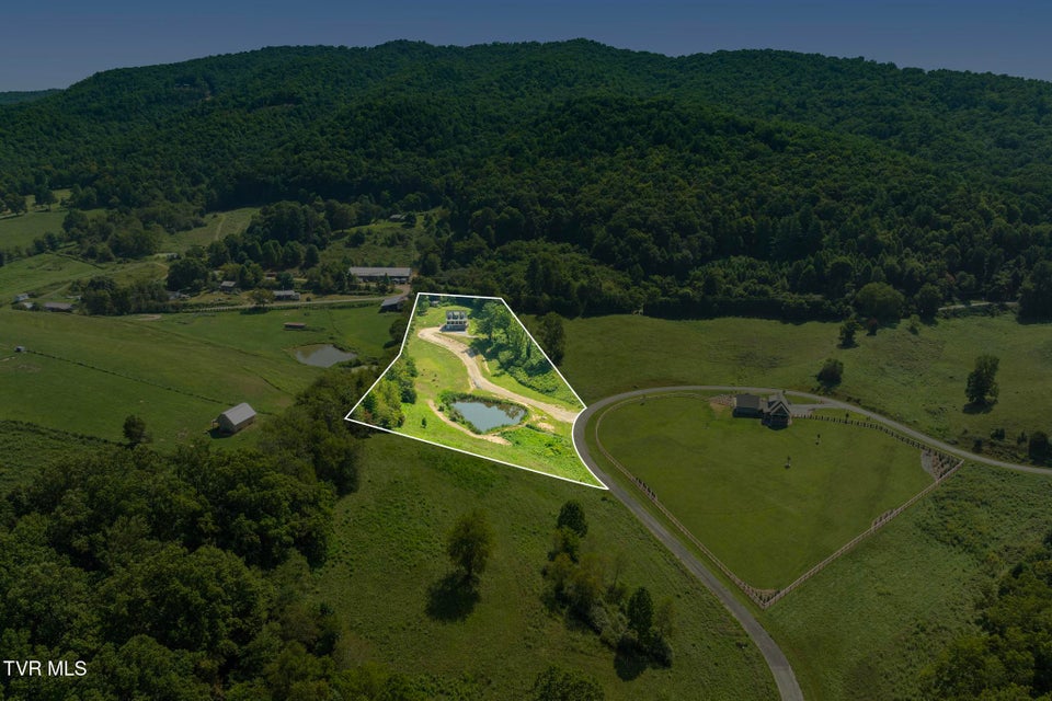 Photo #47: 306 Silver Oak Trail