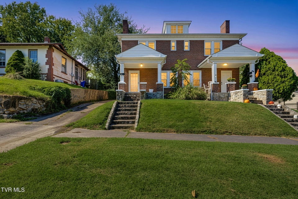 Photo #59: 722 Holston Street