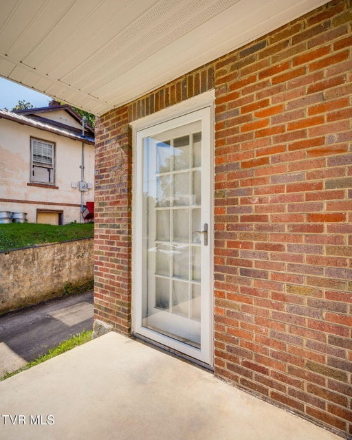 Photo #49: 722 Holston Street