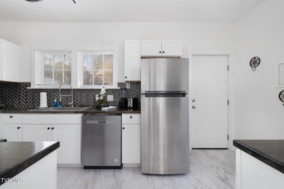 Photo #12: 722 Holston Street