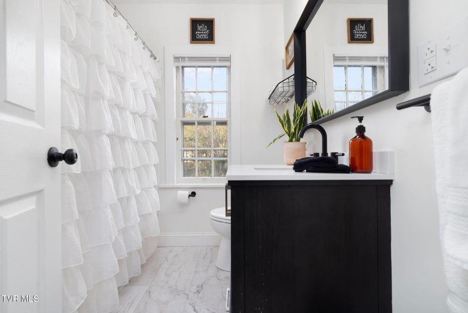 Photo #17: 722 Holston Street