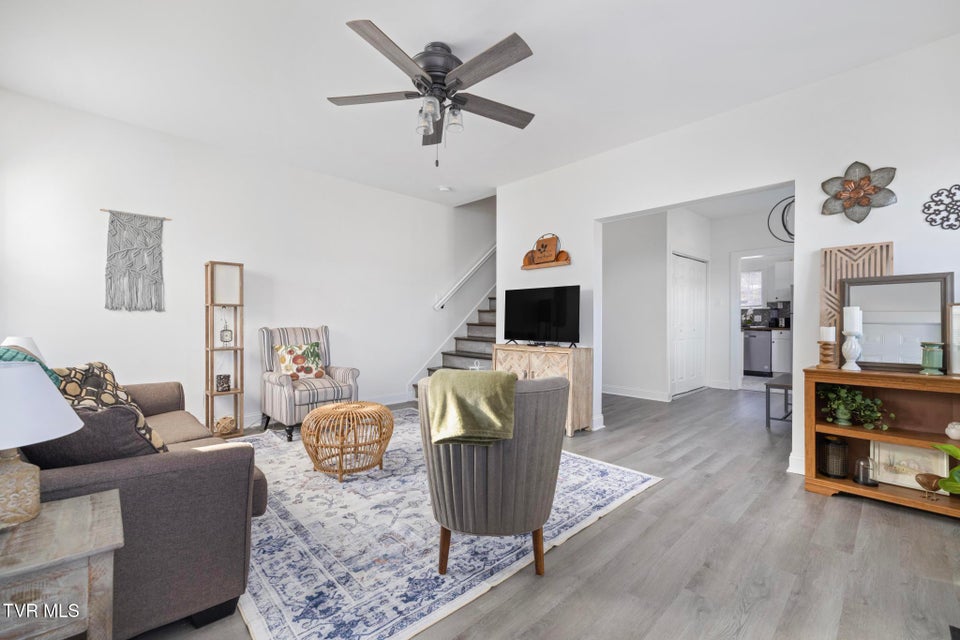 Photo #8: 722 Holston Street