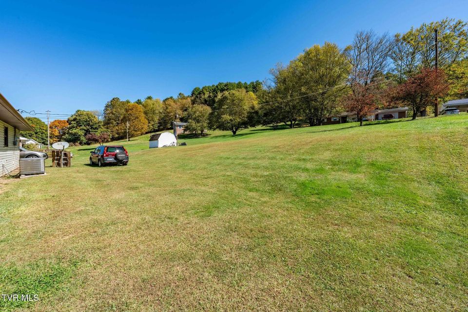 Photo #11: 358 Carr Street