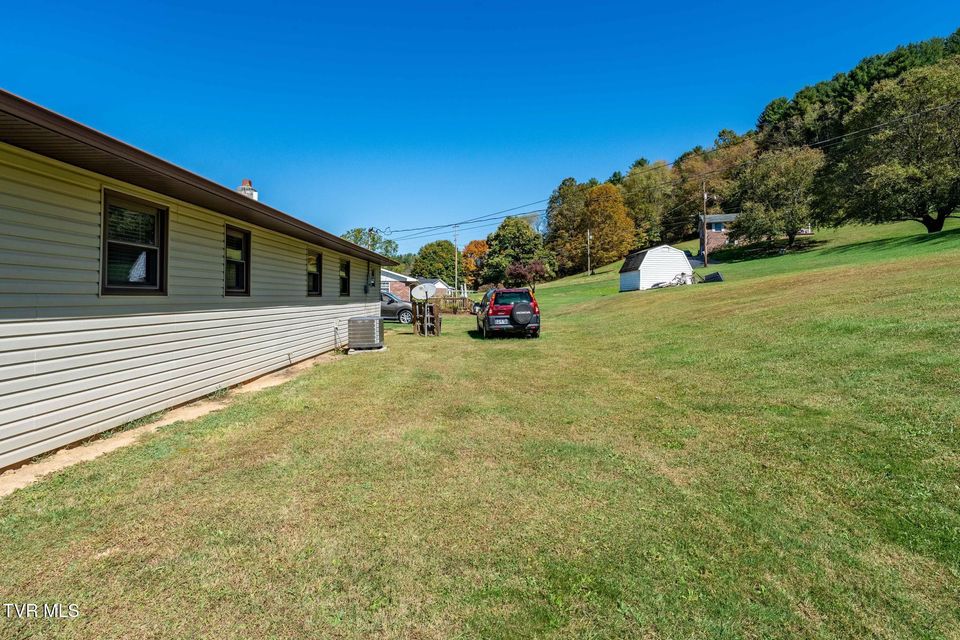 Photo #12: 358 Carr Street