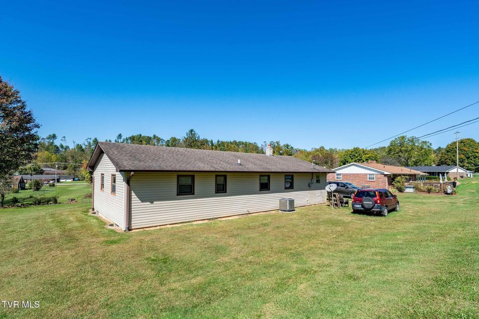 Photo #13: 358 Carr Street