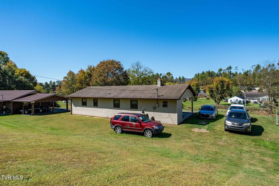 Photo #15: 358 Carr Street